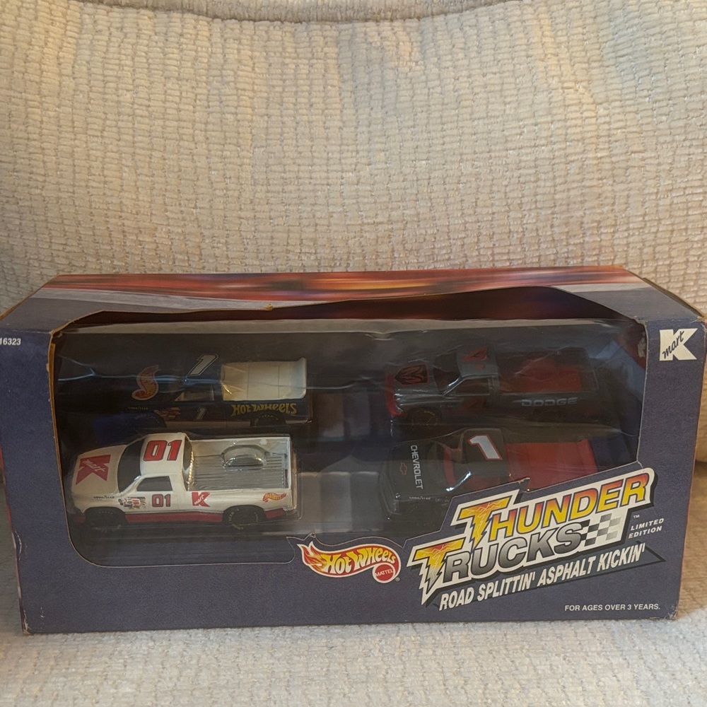 Hot Wheels Thunder Trucks